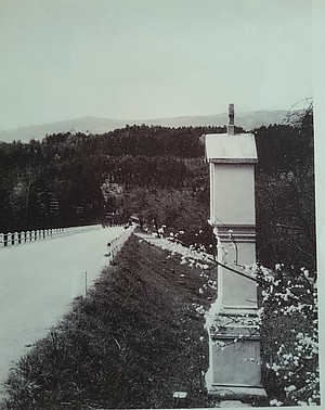 Bildstock Theiler Kreuz, Original / Vereinsfunktionär ESV Tobelbad Der erste Bildstock mit Kreuz